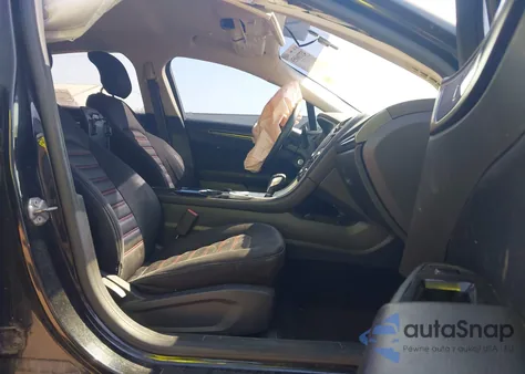 2014 Ford Fusion Se z USA, uszkodzony, nr VIN 3FA6P0H74ER388547